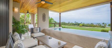 Lämmitetty uima-allas