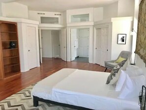 3 habitaciones, escritorio y wifi gratis 