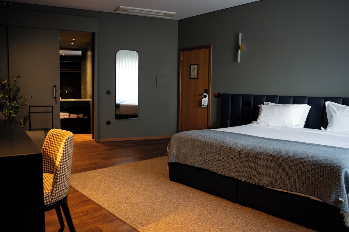 Superior Room | Minibar, desk, laptop workspace, soundproofing