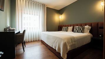 Standard Double or Twin Room | Minibar, desk, laptop workspace, soundproofing
