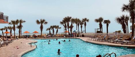 Innenpool, Außenpool