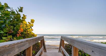 Breathtaking Beach Home near the Ocean