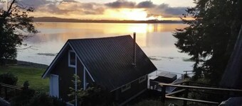 Five Peaks Cottage Beach HotTub Kayaks Treehouse