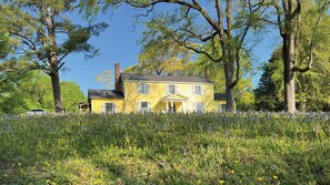 Exterior - The Sunnyside Sisters Bed and Breakfast (Clarksville)