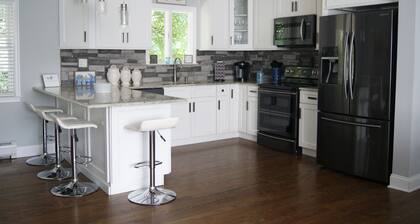 BestOBothWorlds*2GWifi@HandcraftedWoodTerrace~Firepit#GameRoom