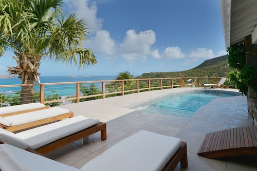 SUNRISE - LUXURY VILLA AT THE HEART OF THE ISLAND