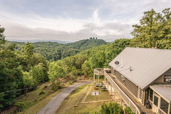 Chalet rustique familial, 6 chambres, baignoire à remous, vue sur la montagne | Vue sur la montagne