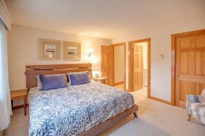 办公桌、WiFi、床单