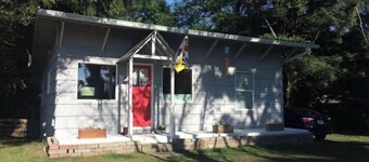 RED DOOR COTTAGE
