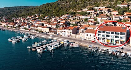 Apartments & Rooms Fisherman's Luck - Superior Twin Room with Balcony and Sea View