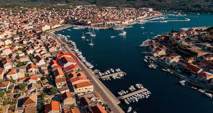 Apartments & Rooms Fisherman's Luck - Deluxe Double Room with Balcony and Sea View