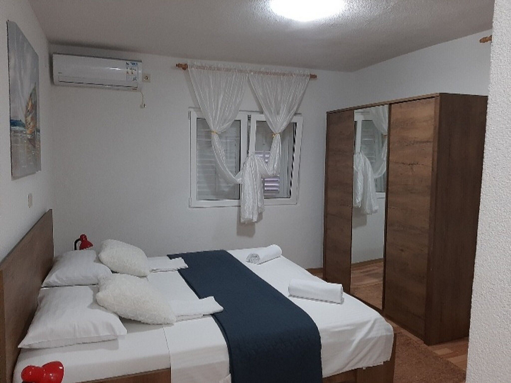 1 室のベッドルーム、インターネットアクセス (無料)、ベッドシーツ