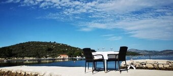 Apartment Pascal - One Bedroom Apartment with Terrace and Sea View