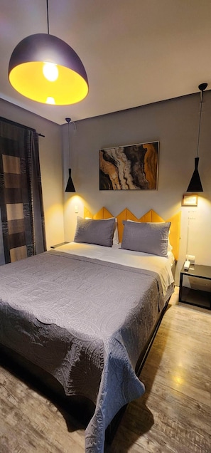 Schallisolierte Zimmer, kostenloses WLAN, Bettwäsche