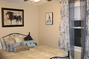 1 bedroom, iron/ironing board, free WiFi, bed sheets