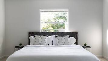 16 bedrooms, iron/ironing board, WiFi, bed sheets