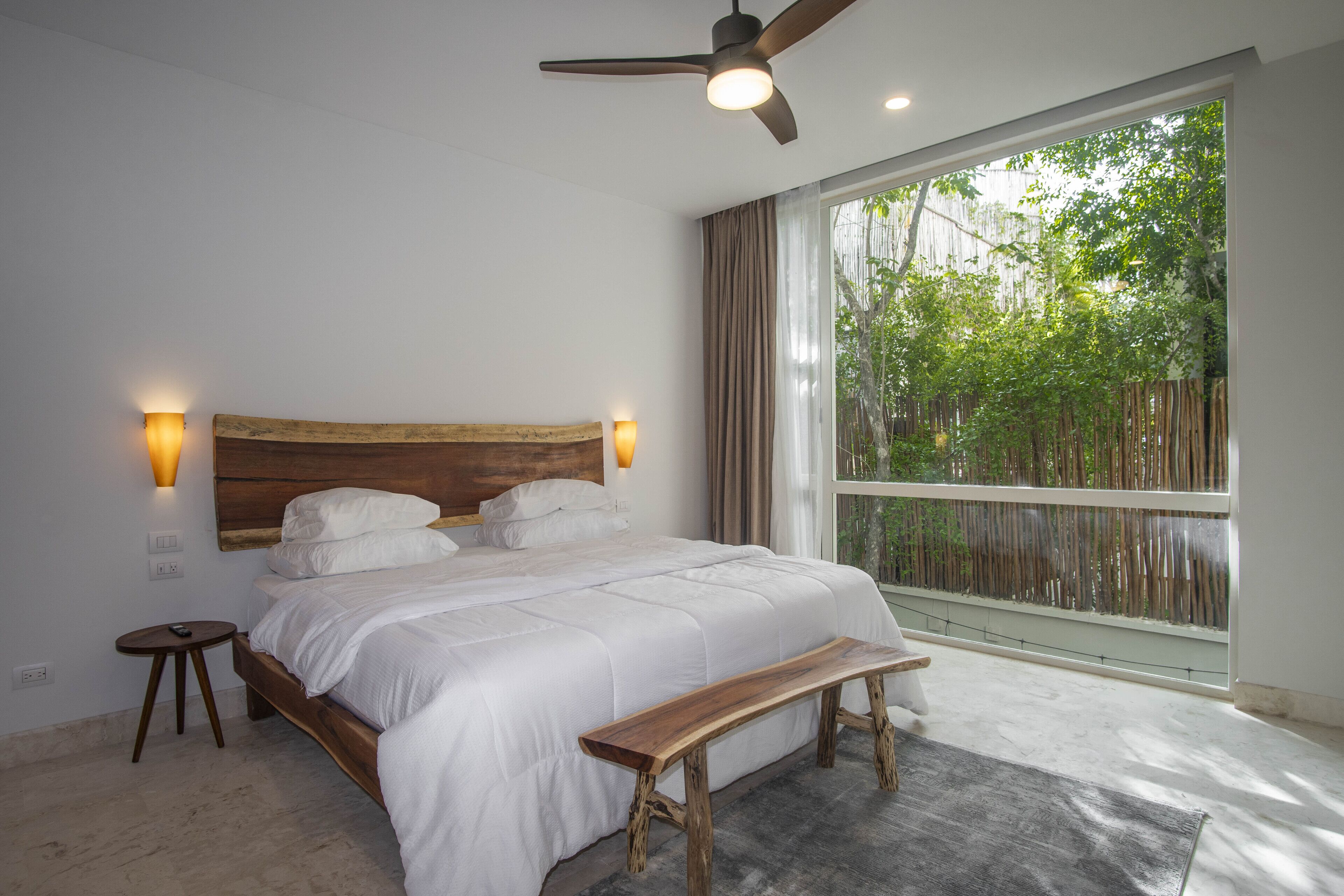 Egyptian cotton sheets, premium bedding, down comforters, pillowtop beds