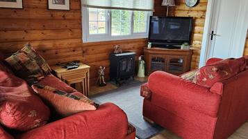 Kabin | Area keluarga | Televisi 30-inci dengan saluran TV kabel dan perapian