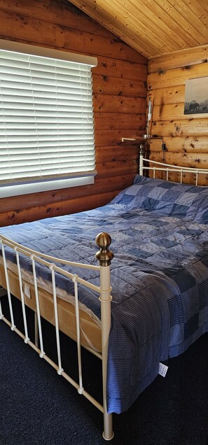 小屋 | 2 間睡房、熨斗/熨衫板、免費 Wi-Fi