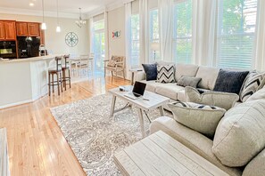 TV, books - Grande at Canal Pointe home with golf nearby, tennis, pool, & washer/dryer (Rehoboth Beach)