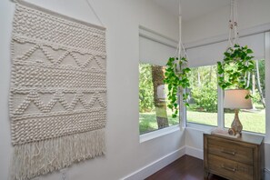 House | 4 bedrooms - Boho House - Stylist Home With a Large Yard (Miami)