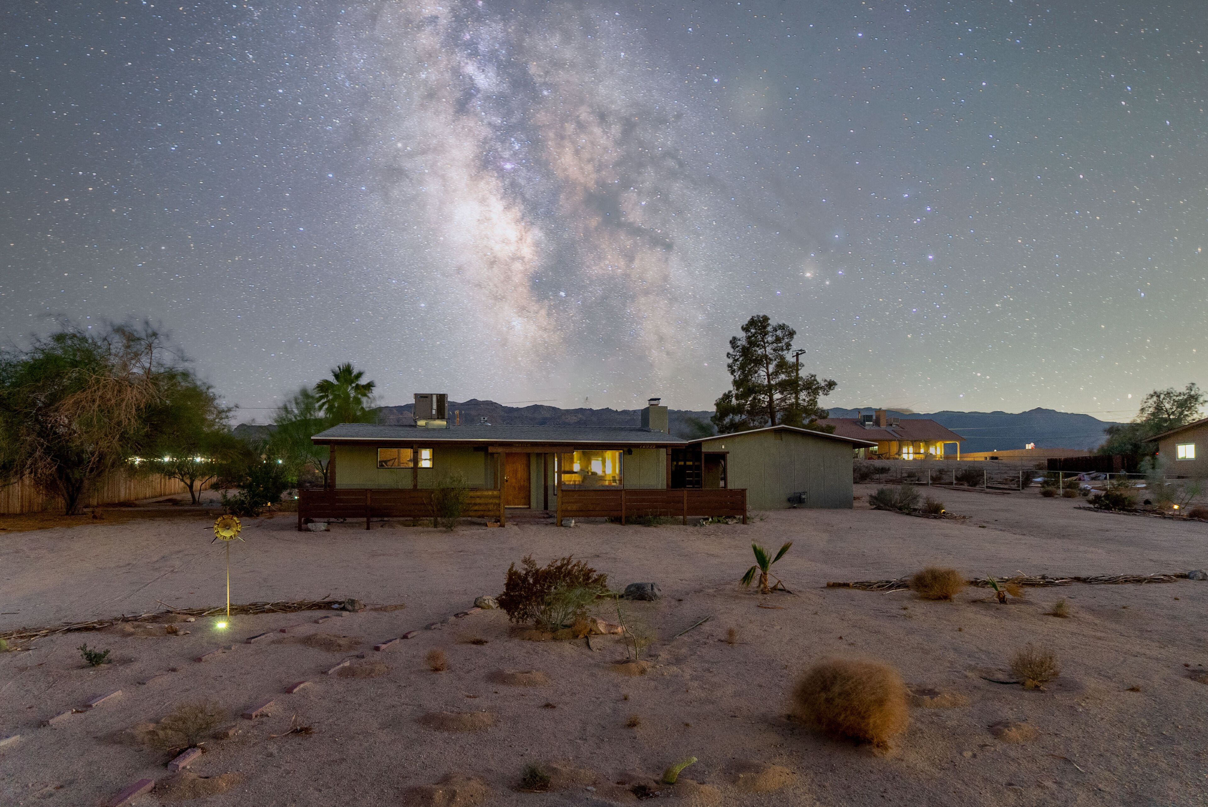 Homestead Oasis ~ Desert Escape