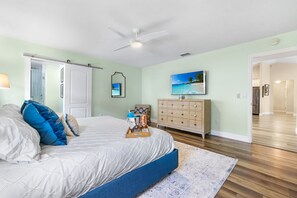 3 habitaciones, escritorio, wifi y ropa de cama