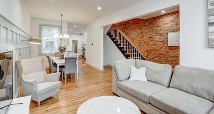 Luxury Manor on Mulberry in the heart of Downtown Lanc