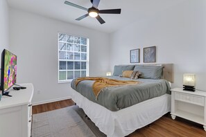 2 bedrooms, iron/ironing board, travel cot, WiFi
