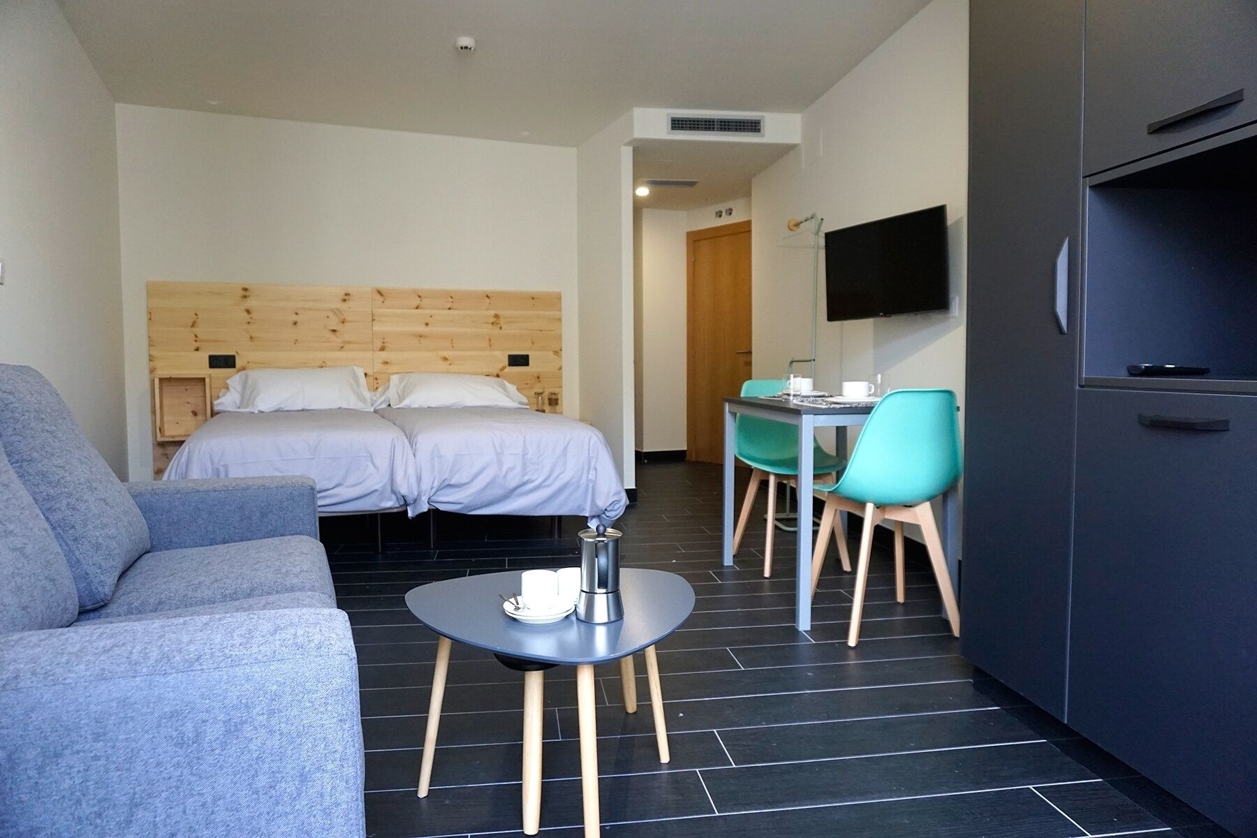 14 bedrooms, iron/ironing board, travel cot, free WiFi