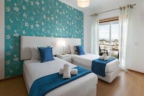 3 bedrooms, iron/ironing board, travel cot, Internet - Paradise Place - Pool Balcony (Nazaré)