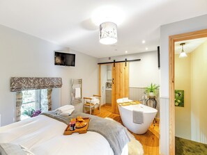 1 bedroom, free WiFi, bed sheets - 1 bedroom accommodation in Llandrinod Wells (Llandrinod Wells)