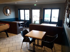 Morgenmad tilberedt efter bestilling hver dag (6 EUR pr. person)