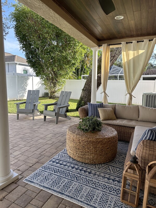Terrace/patio - Very cute Pool Home close to beaches! (St. Petersburg)