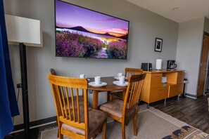 Interior - ES 224: Winter Escape with Free Locker Access – Prime Village Spot (Snowshoe)