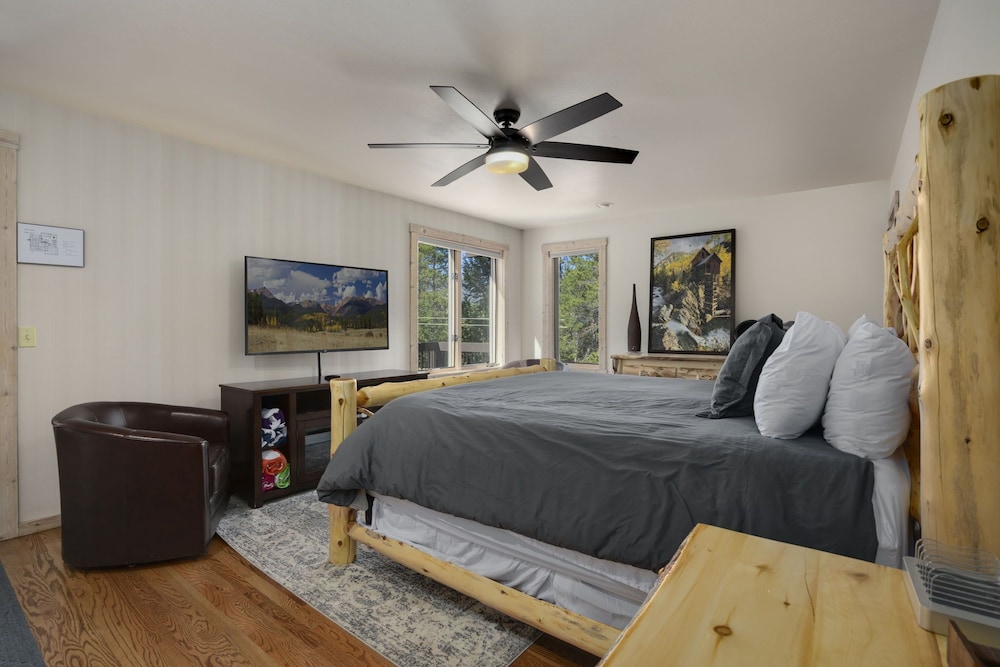 Alpenglow Ranch, Estes Park CO - Larimer County | Vrbo