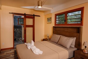 3 chambres, bureau, fer et planche à repasser, Wi-Fi gratuit