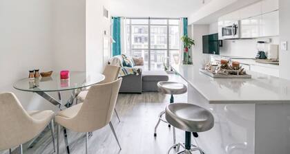 Master bedroom in Downtown Toronto, best location near CN tower