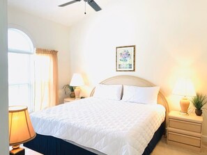 2 habitaciones, tabla de planchar con plancha, wifi y ropa de cama