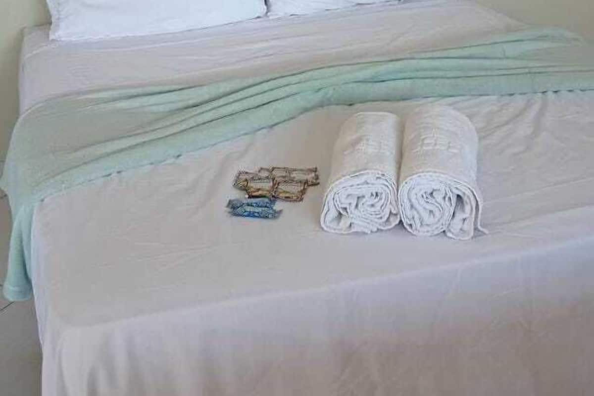 Superior Room | Minibar, WiFi (free), bed sheets