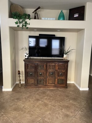 Interior - Cozy cute house in the heart of North Scottsdale. Relax and enjoy Arizona (Scottsdale)