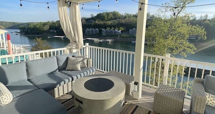 Lakeside Landing at Deerfield