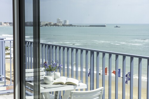 MAT DE MISAINE - Face à la Plage