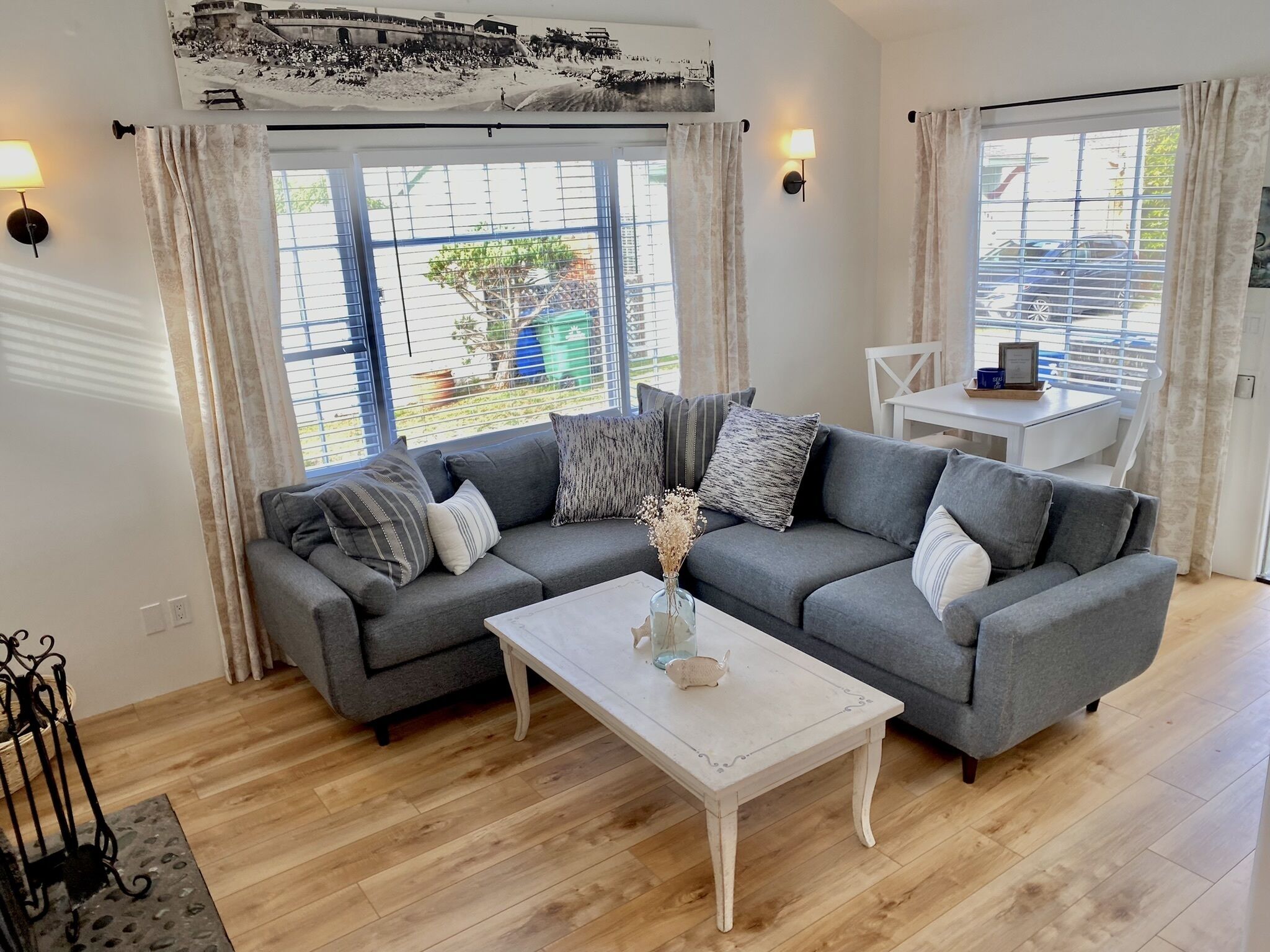 Mermaids & Moonlight By The Sea \n1 minute walk to the Beach\n30 day