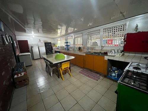 Cosy guesthouse on Taiohae Bay, in the town center