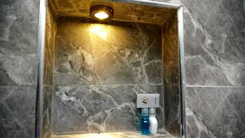 Doppia Standard | Bagno