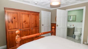 1 habitación, decoración personalizada y muebles diferentes