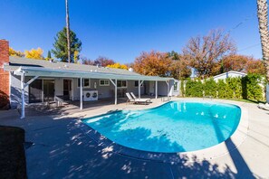Outdoor pool - 4 Bedroom West Hills Charmer with Pool (West Hills)