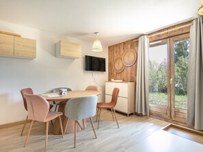 Dining - Renovated, family-friendly apartment near the slopes (Saint-Sorlin-d´Arves)