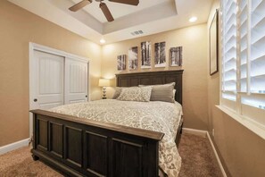 4 bedrooms, iron/ironing board, WiFi, bed sheets